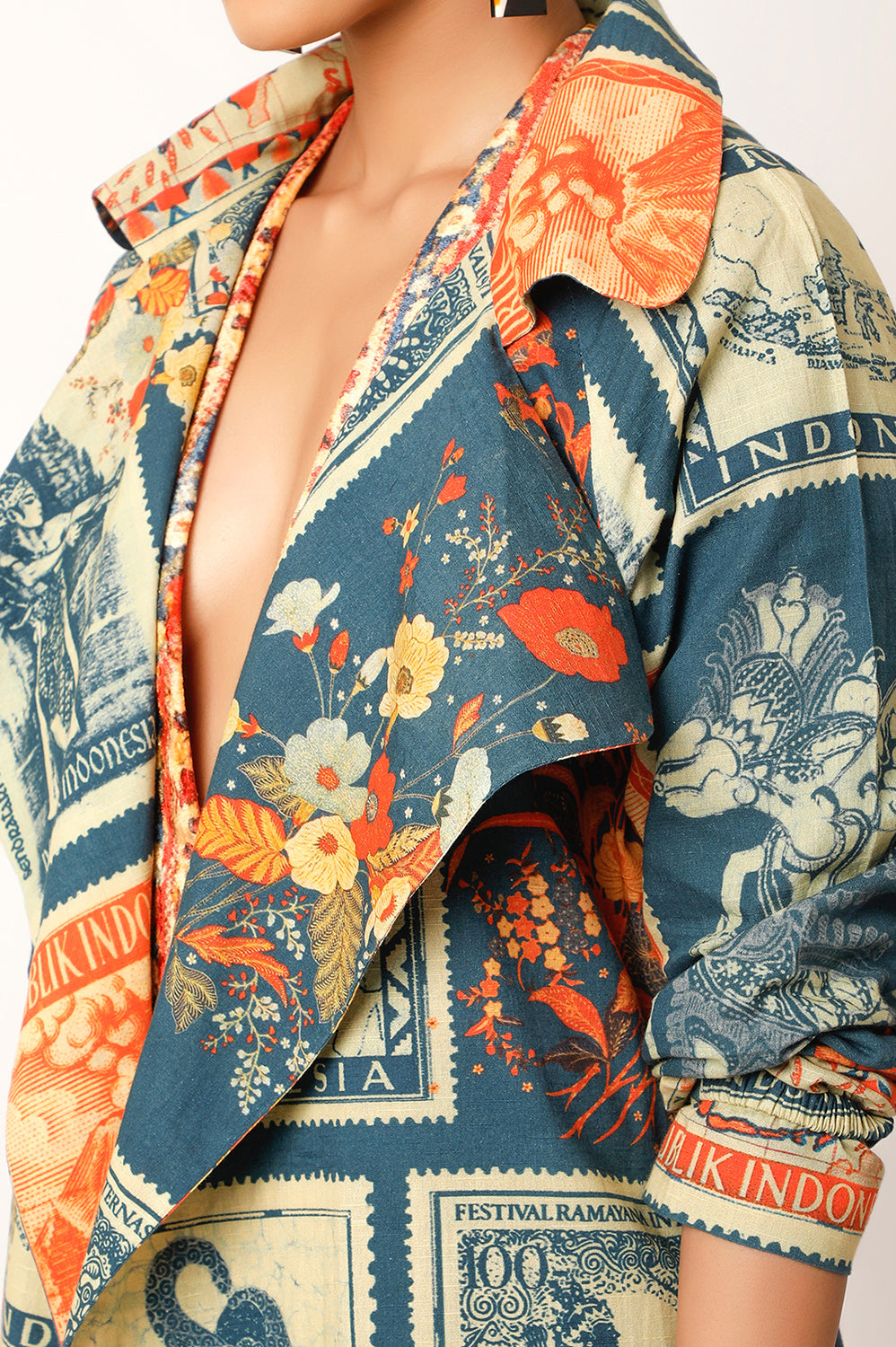 POSTAGE STAMP PRINTED TRENCH