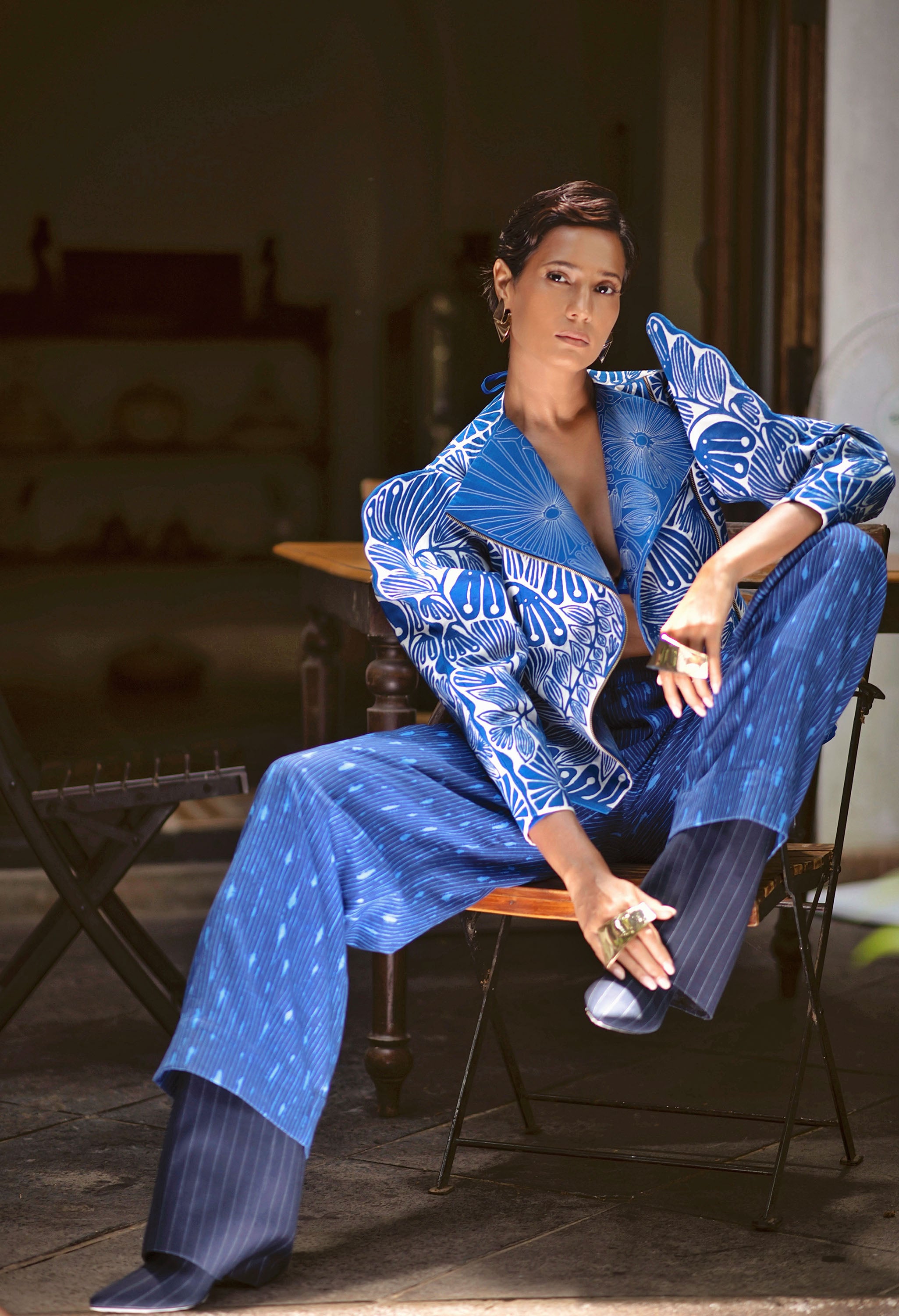 3D SLEEVES FLORAL CUTWORK JACKET