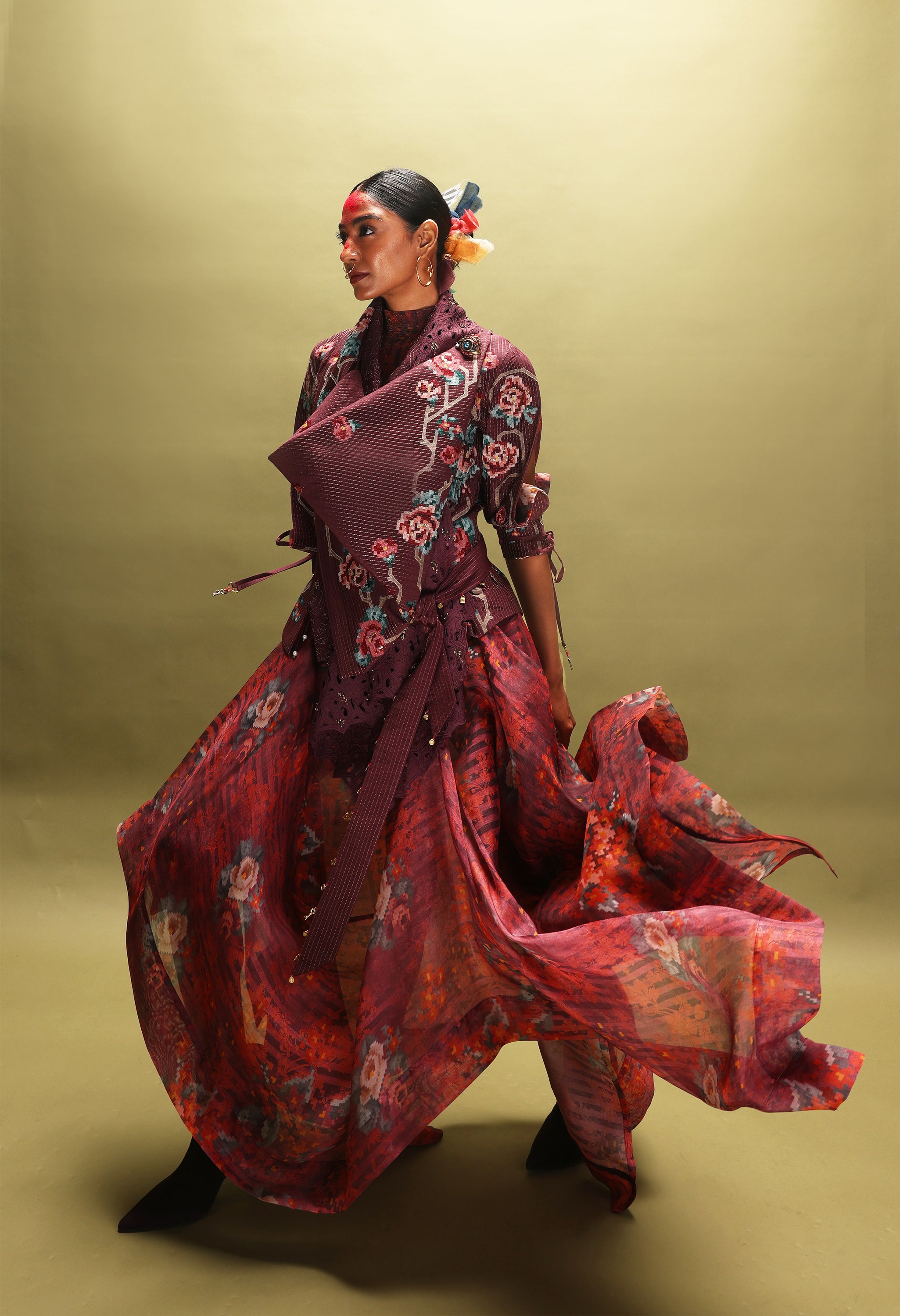 ENGINEERED DRAPED JACKET WITH PRINTED ORGANZA SKIRT