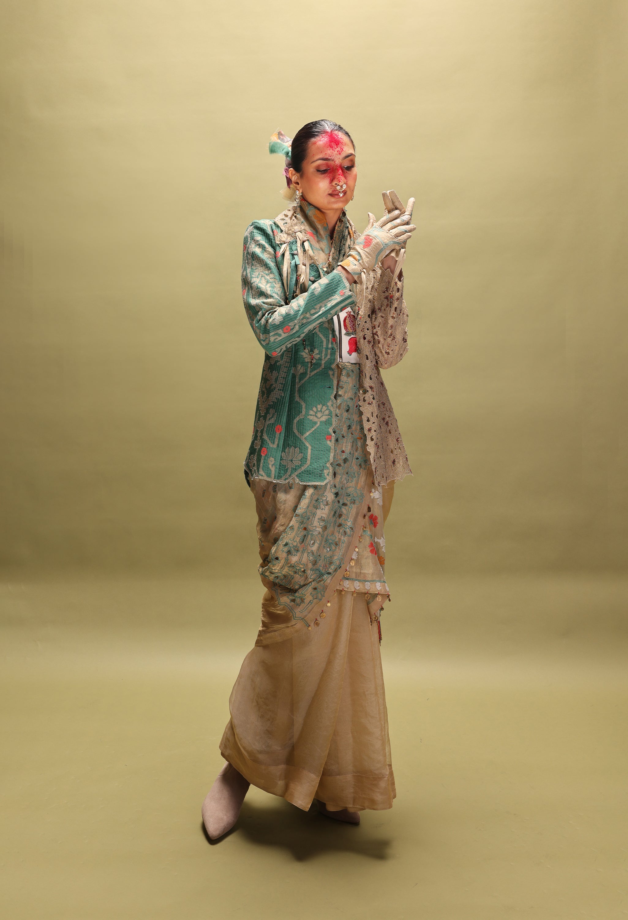 DUAL COLOR EMB KNOTCH COLLAR JACKET + EMB CORSET BELT + EMB TISSUE SARI