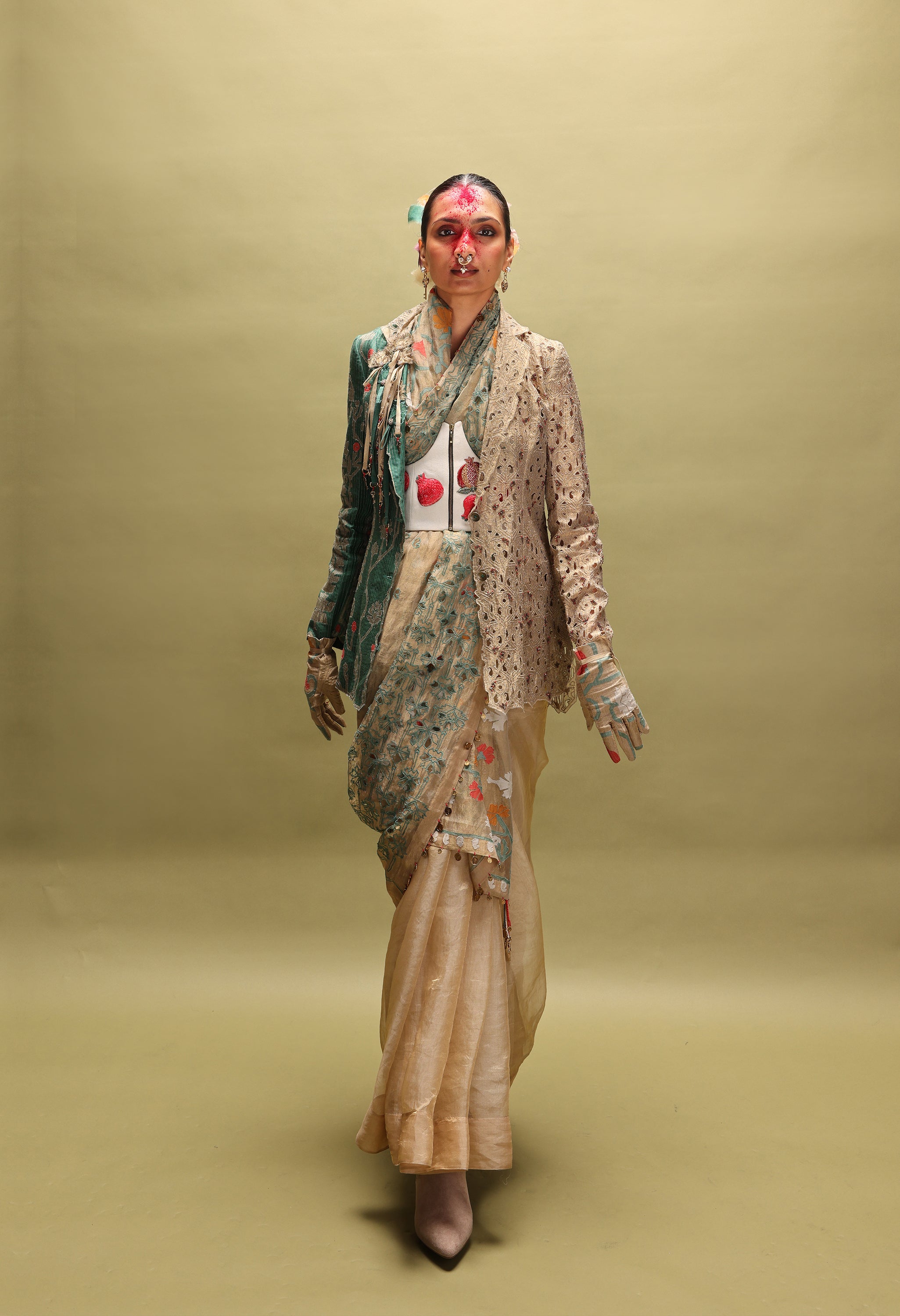 DUAL COLOR EMB KNOTCH COLLAR JACKET + EMB CORSET BELT + EMB TISSUE SARI