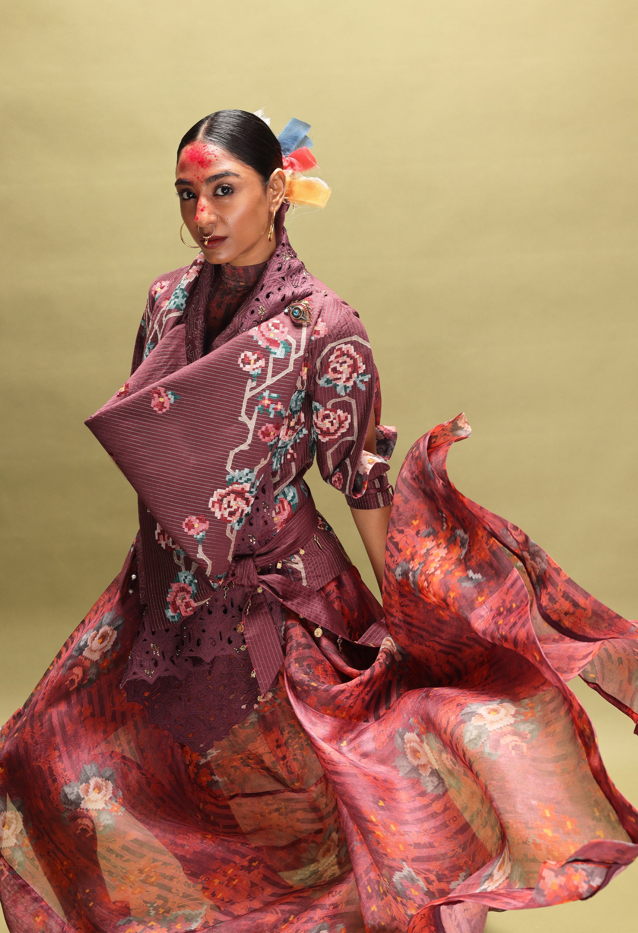 ENGINEERED DRAPED JACKET WITH PRINTED ORGANZA SKIRT