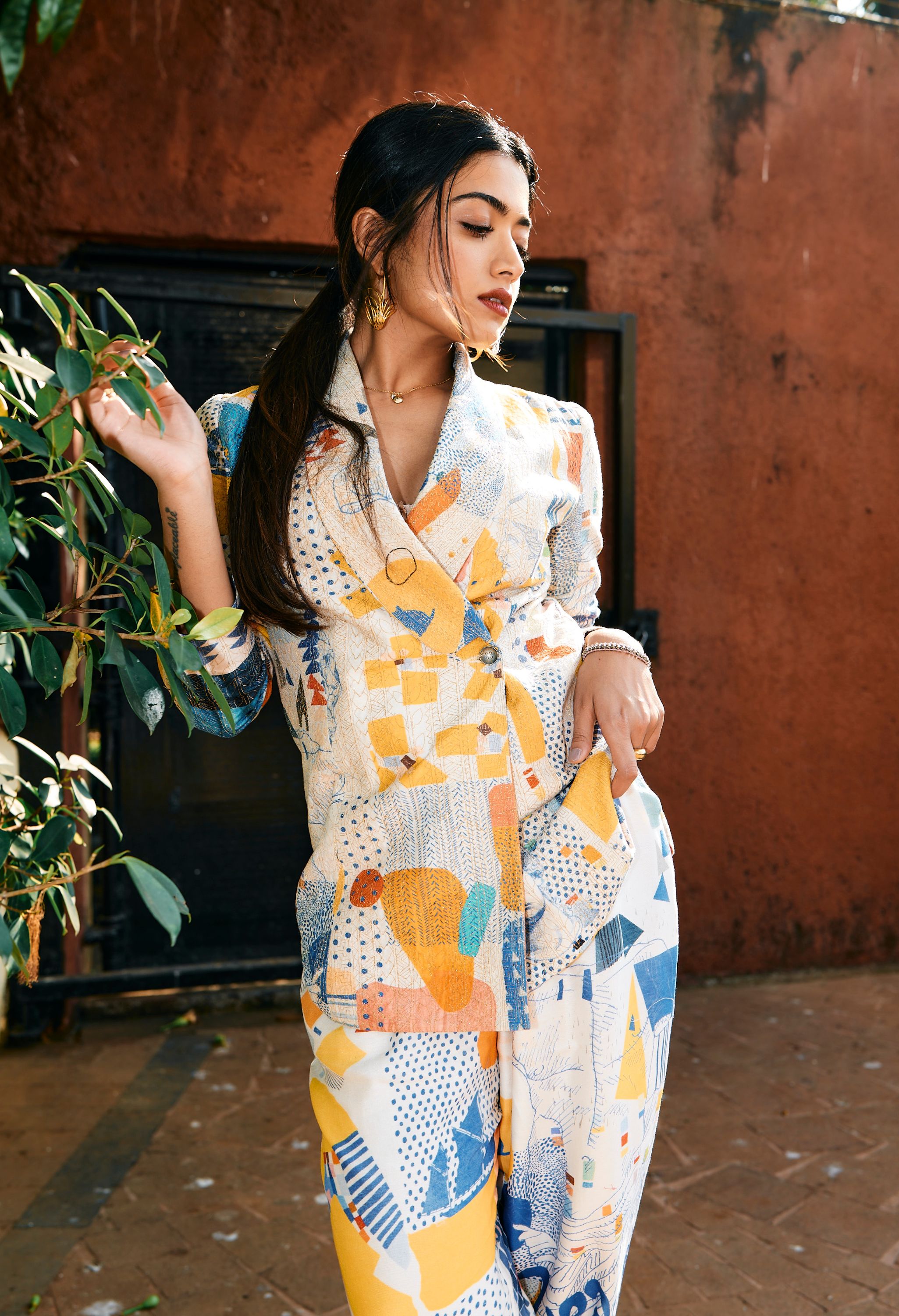 GOLD ZARI QUILTED JACKET WITH PRINTED JOGGERS