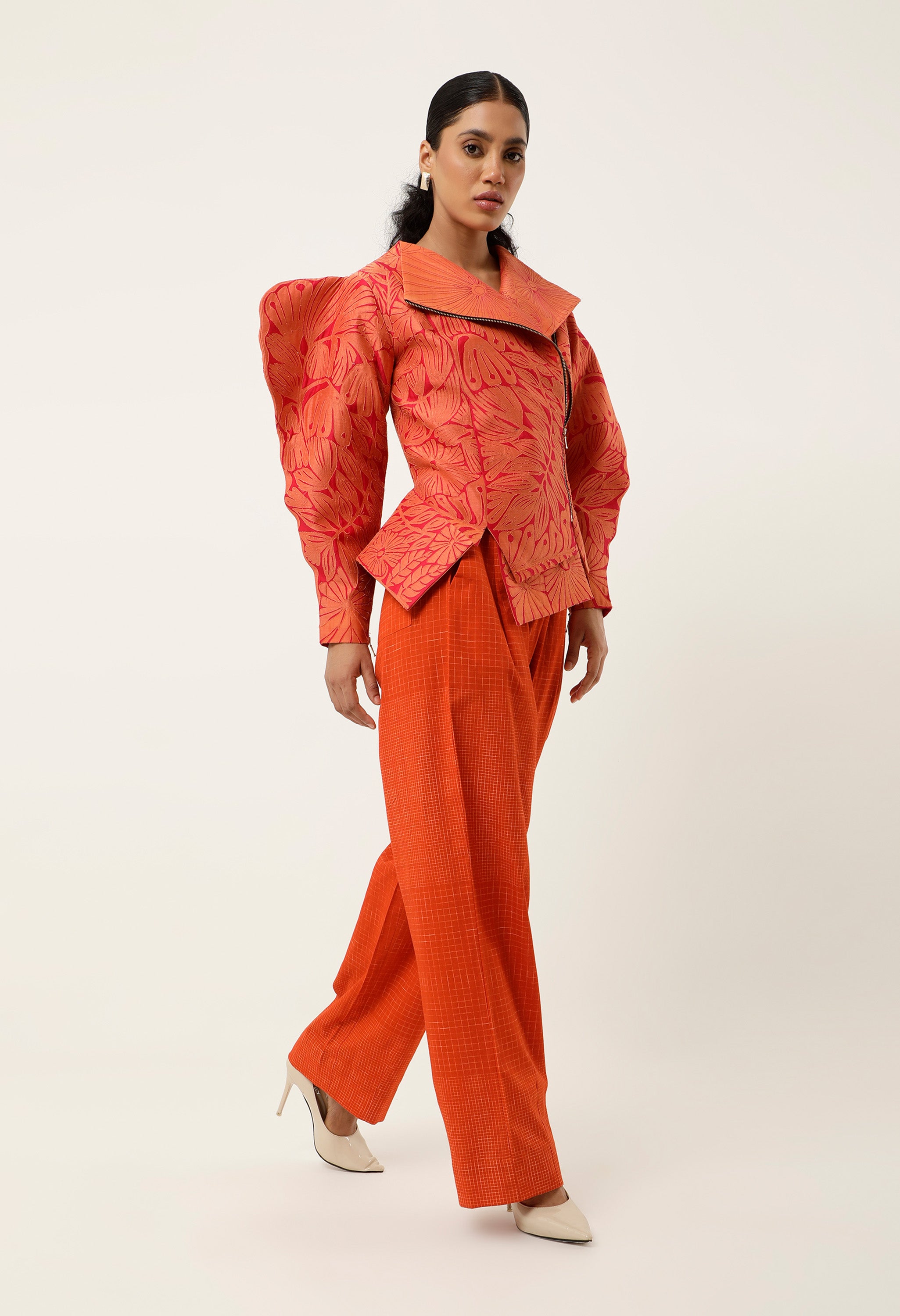 3D SLEEVED FLORAL CUTWORK JACKET WITH PRINTED PARALLEL PANTS