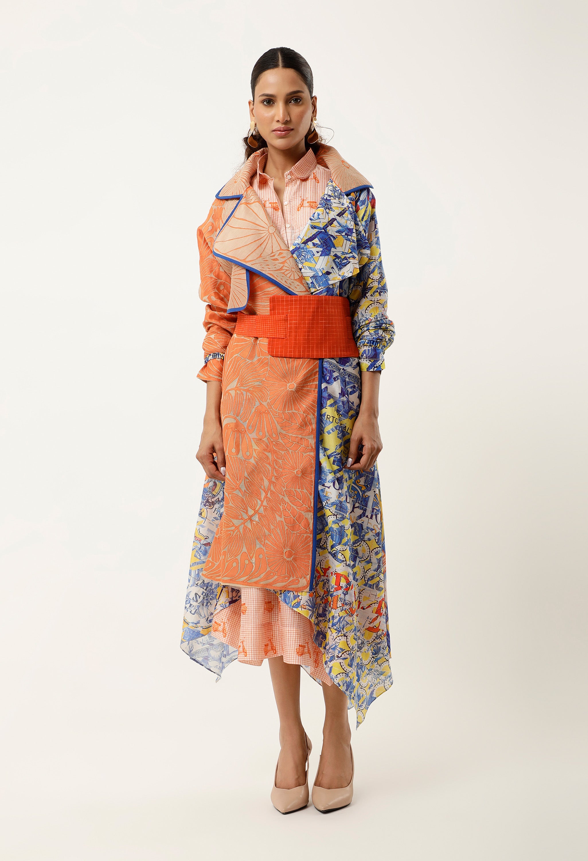 ASSYMTRICAL ORGANZA EMBROIDERED TRENCH WITH AZULEZO PRINT