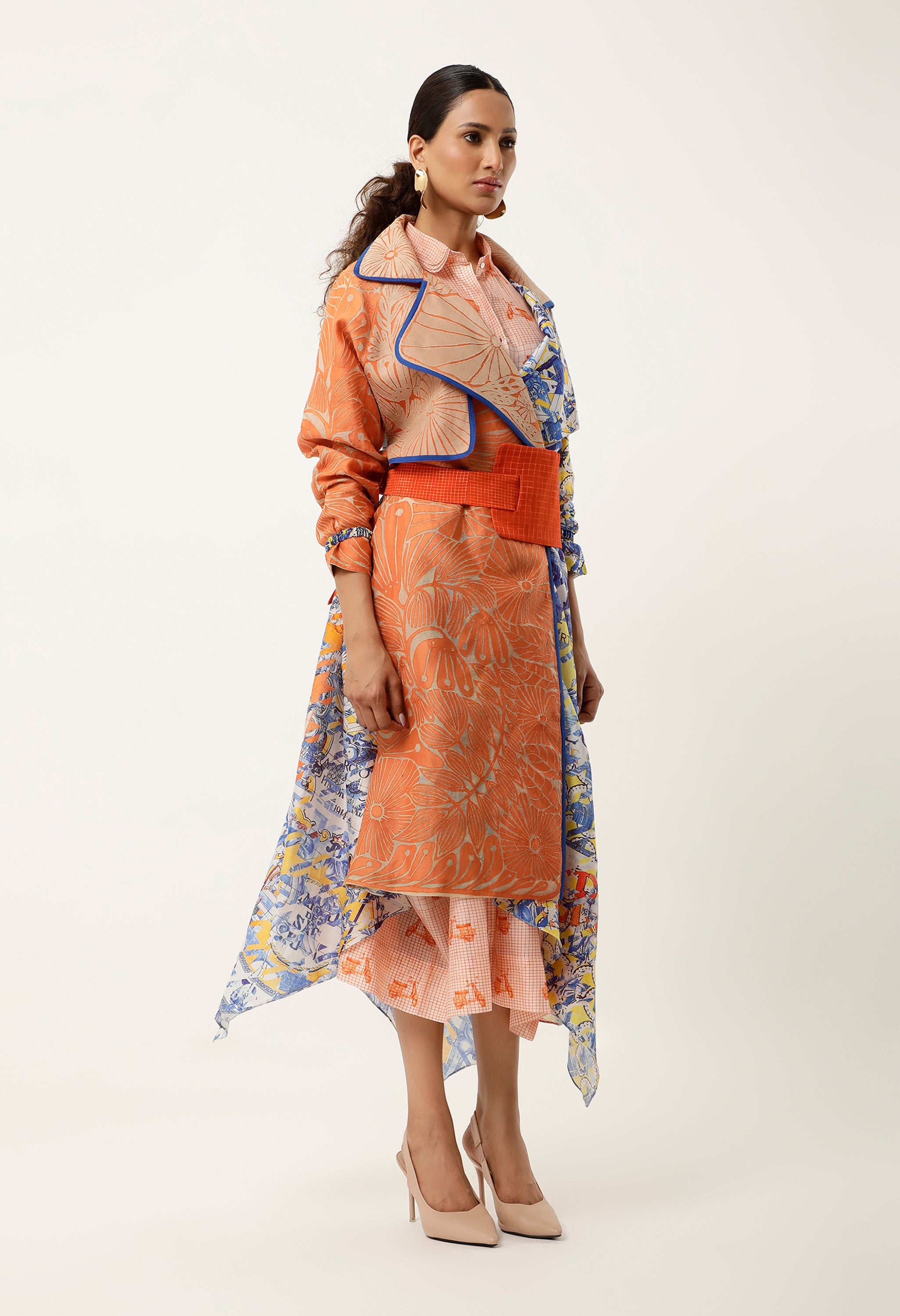 ASSYMTRICAL ORGANZA EMBROIDERED TRENCH WITH AZULEZO PRINT