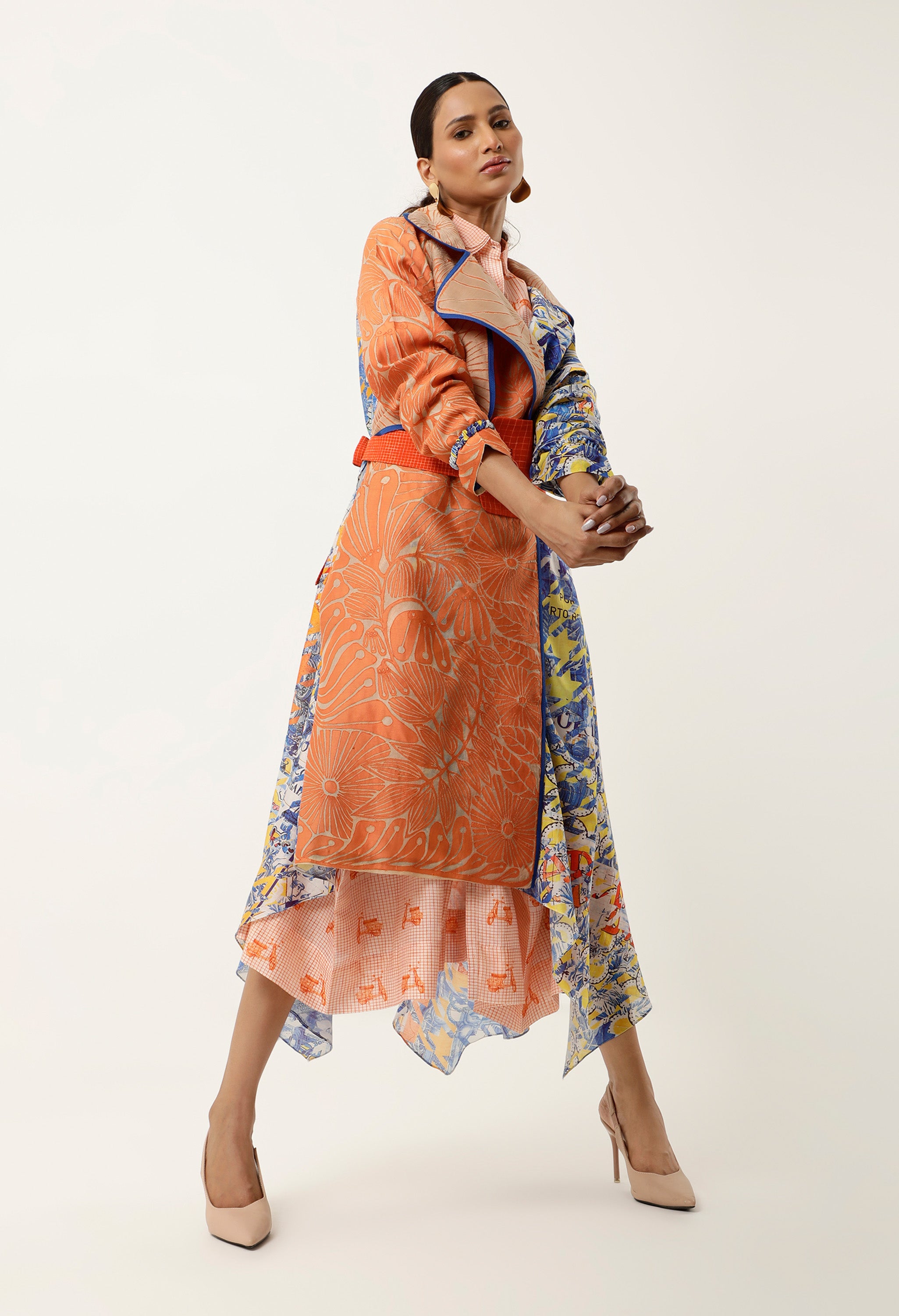 ASSYMTRICAL ORGANZA EMBROIDERED TRENCH WITH AZULEZO PRINT