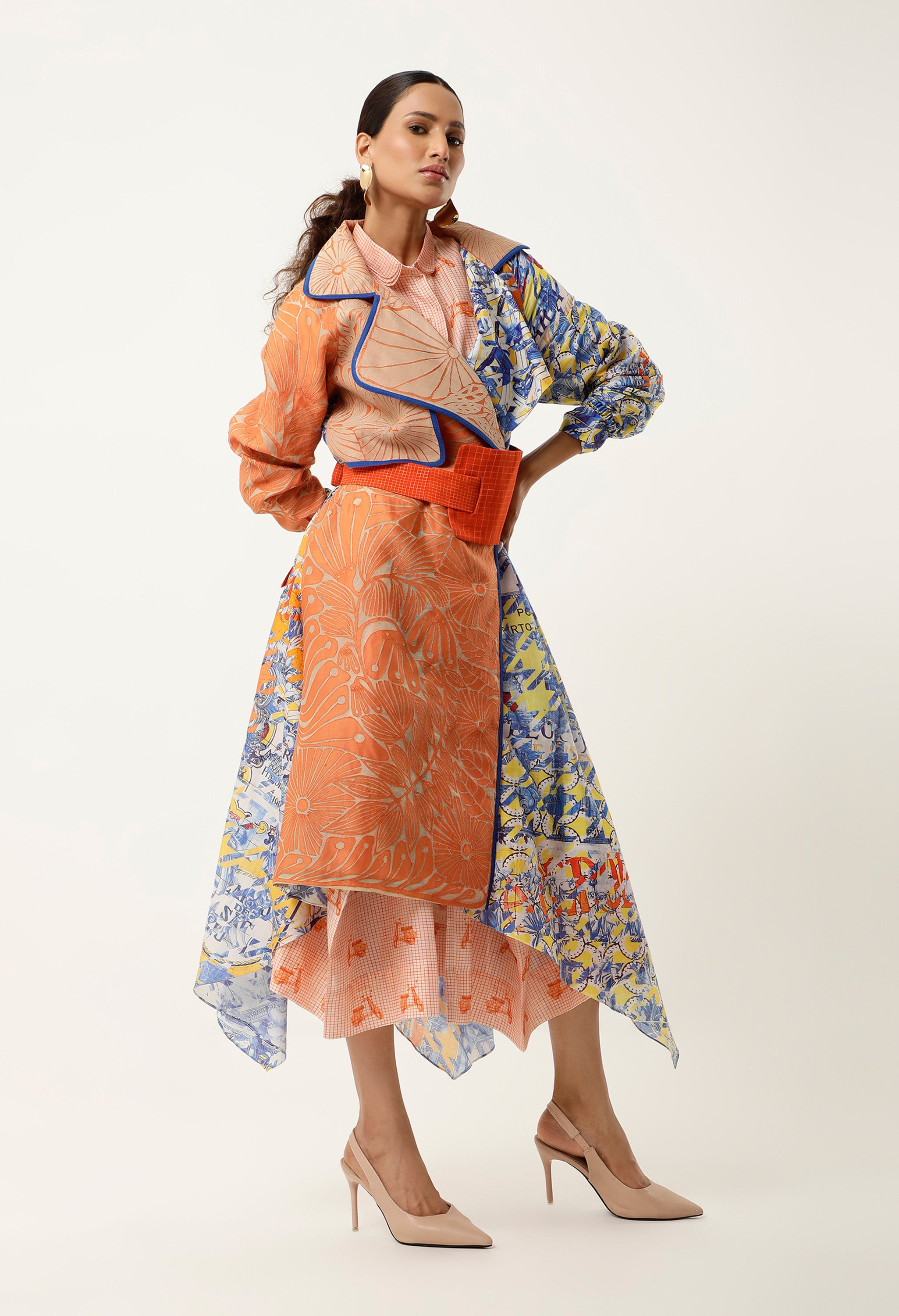 ASSYMTRICAL ORGANZA EMBROIDERED TRENCH WITH AZULEZO PRINT