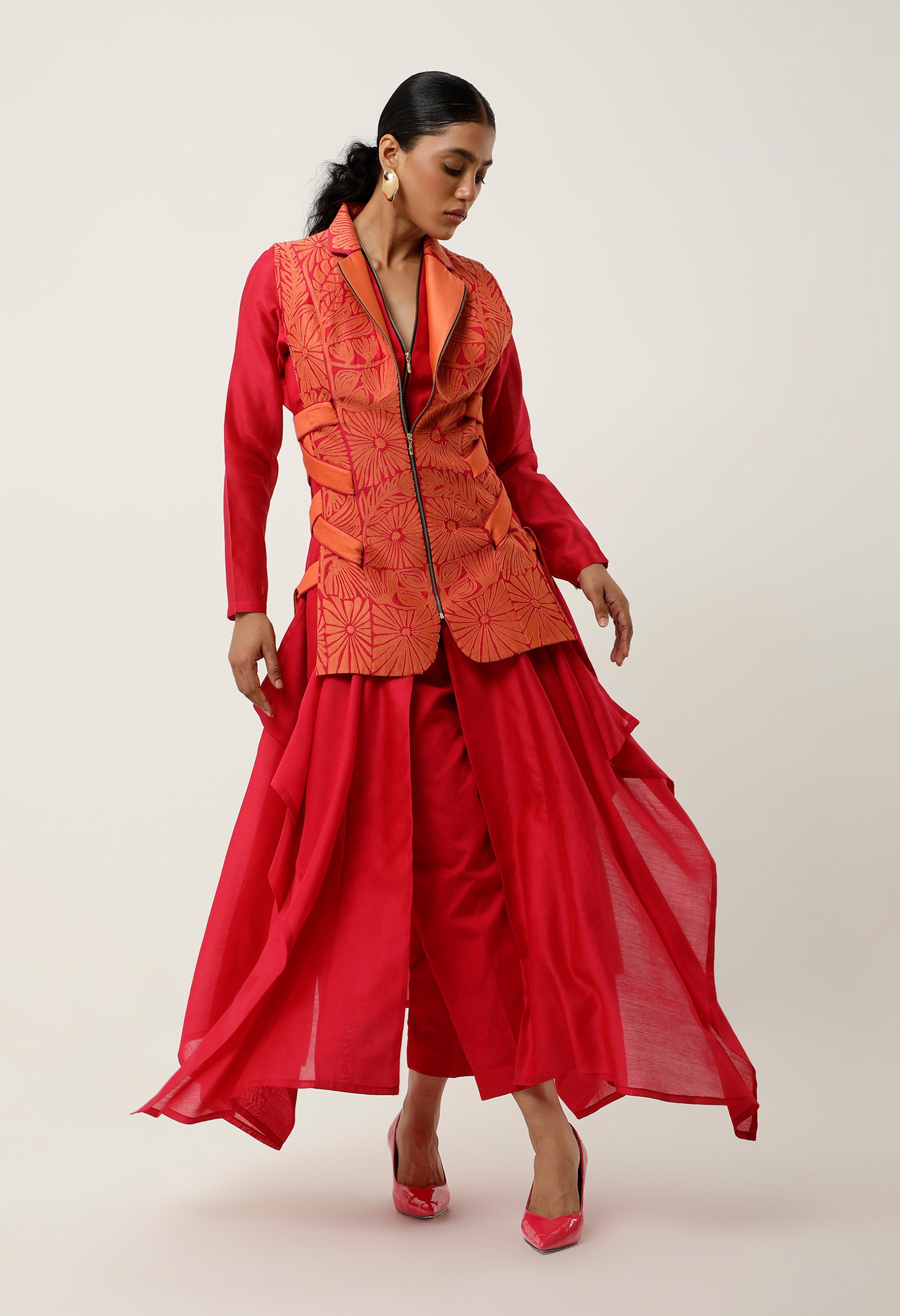 SIDE TIE UP CUTWORK JACKET WITH DRAPED INNER AND PANTS