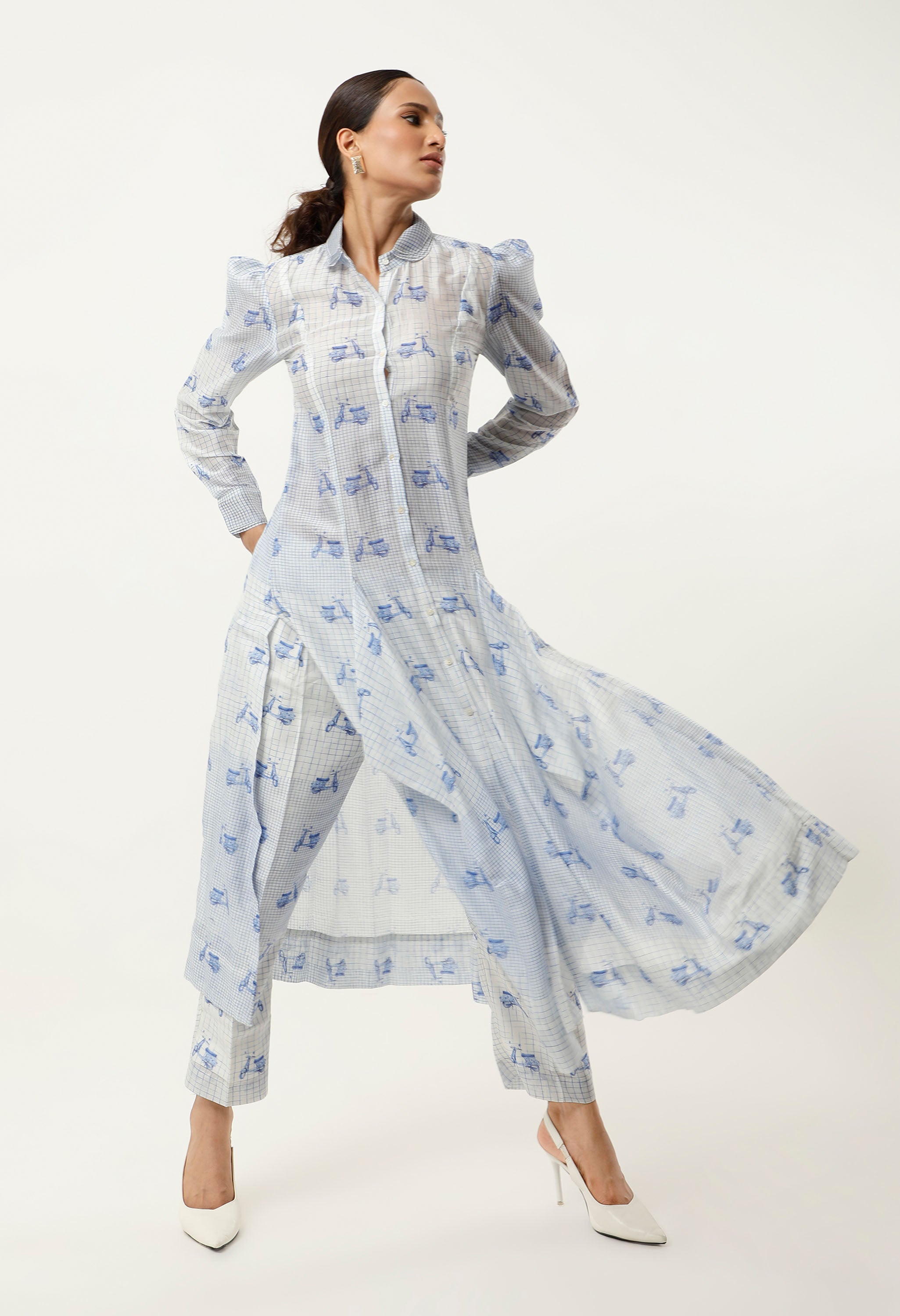 ASSYMTRICAL SCOOTER PRINTED CHANDERI SHIRT WITH PANTS AND INNER