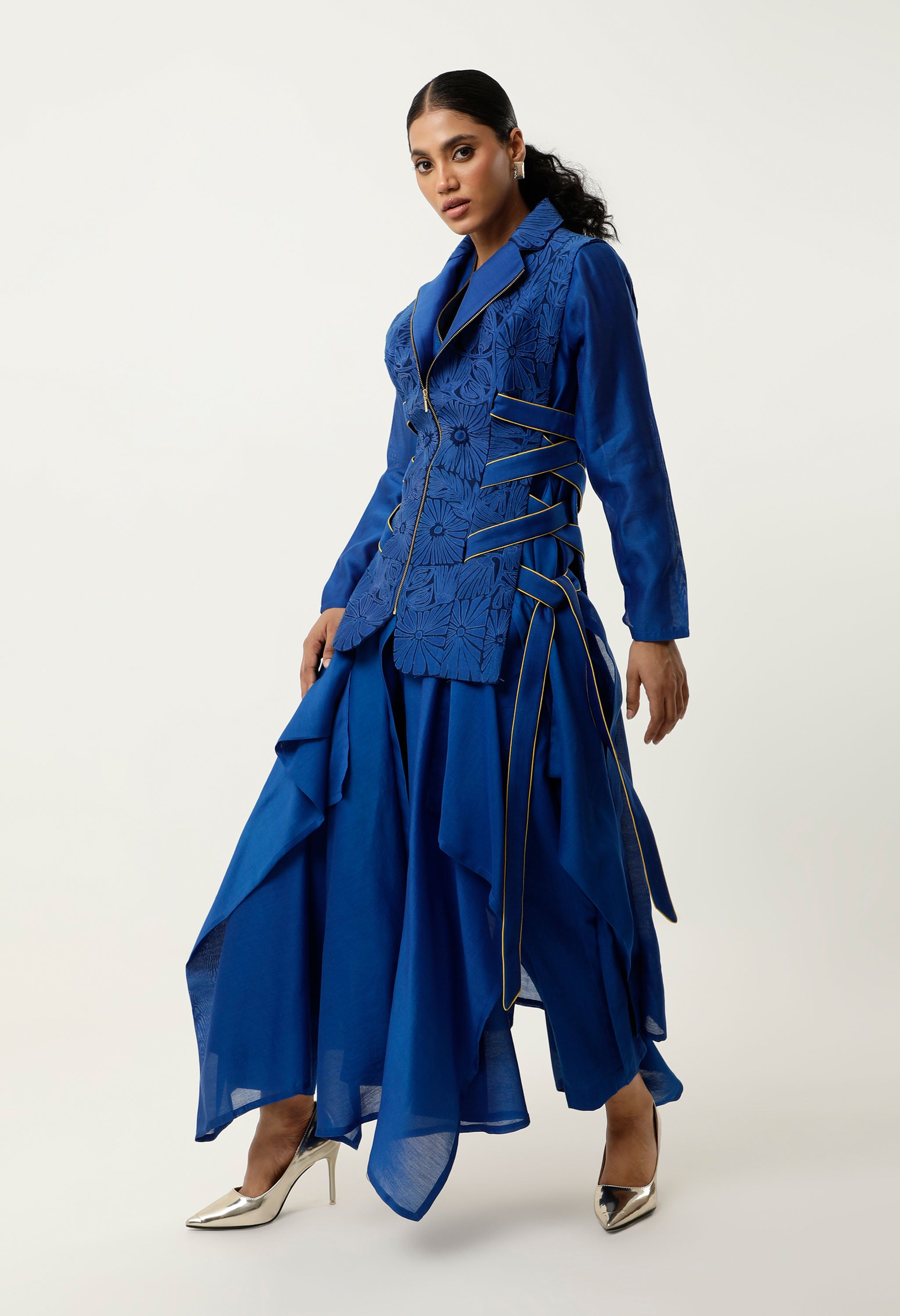 SIDE TIE UP CUTWORK JACKET WITH DRAPED INNER AND PANTS