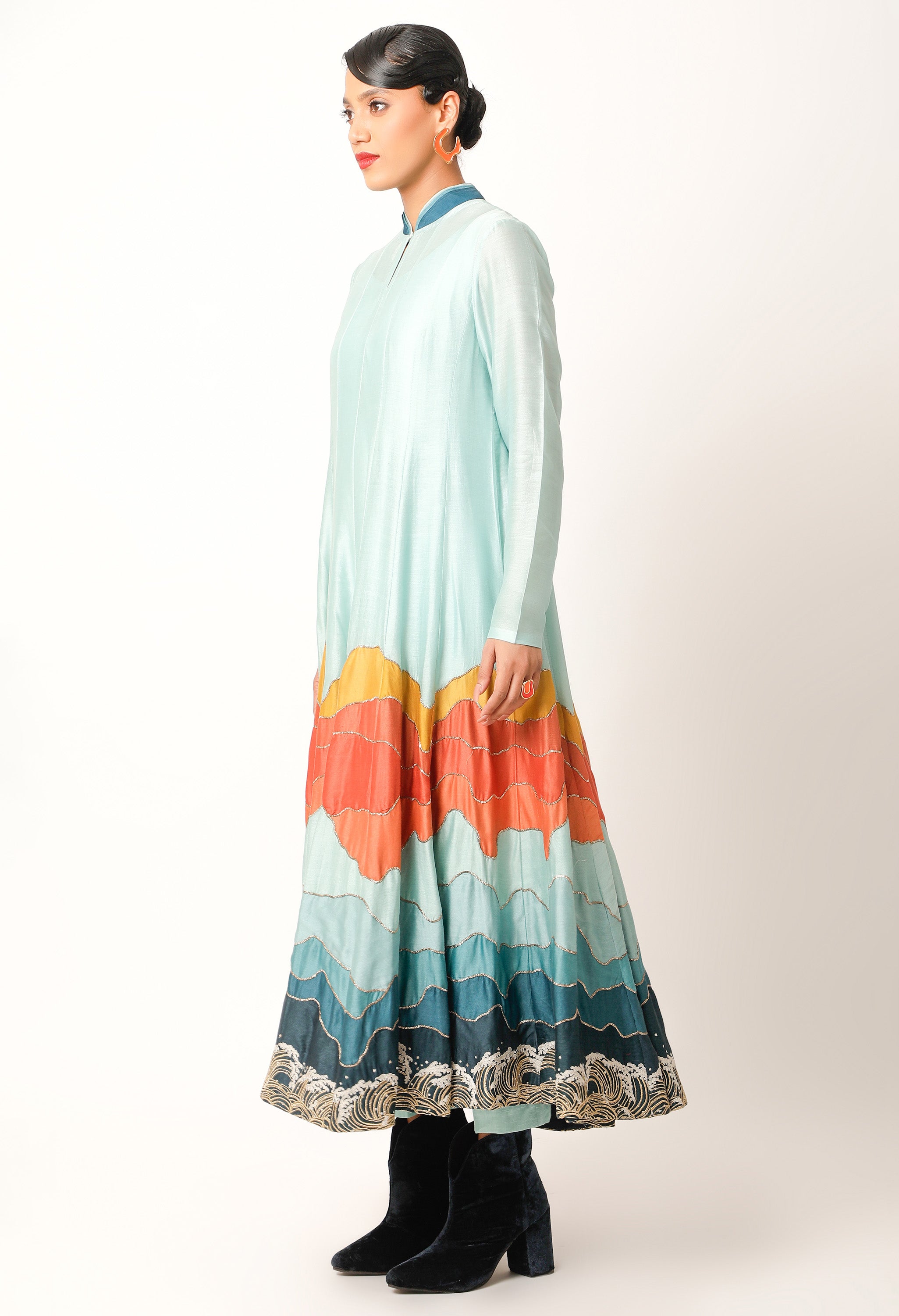 LANDSCAPE EMBROIDERED ZIPPERED KALIDAR WITH PANTS