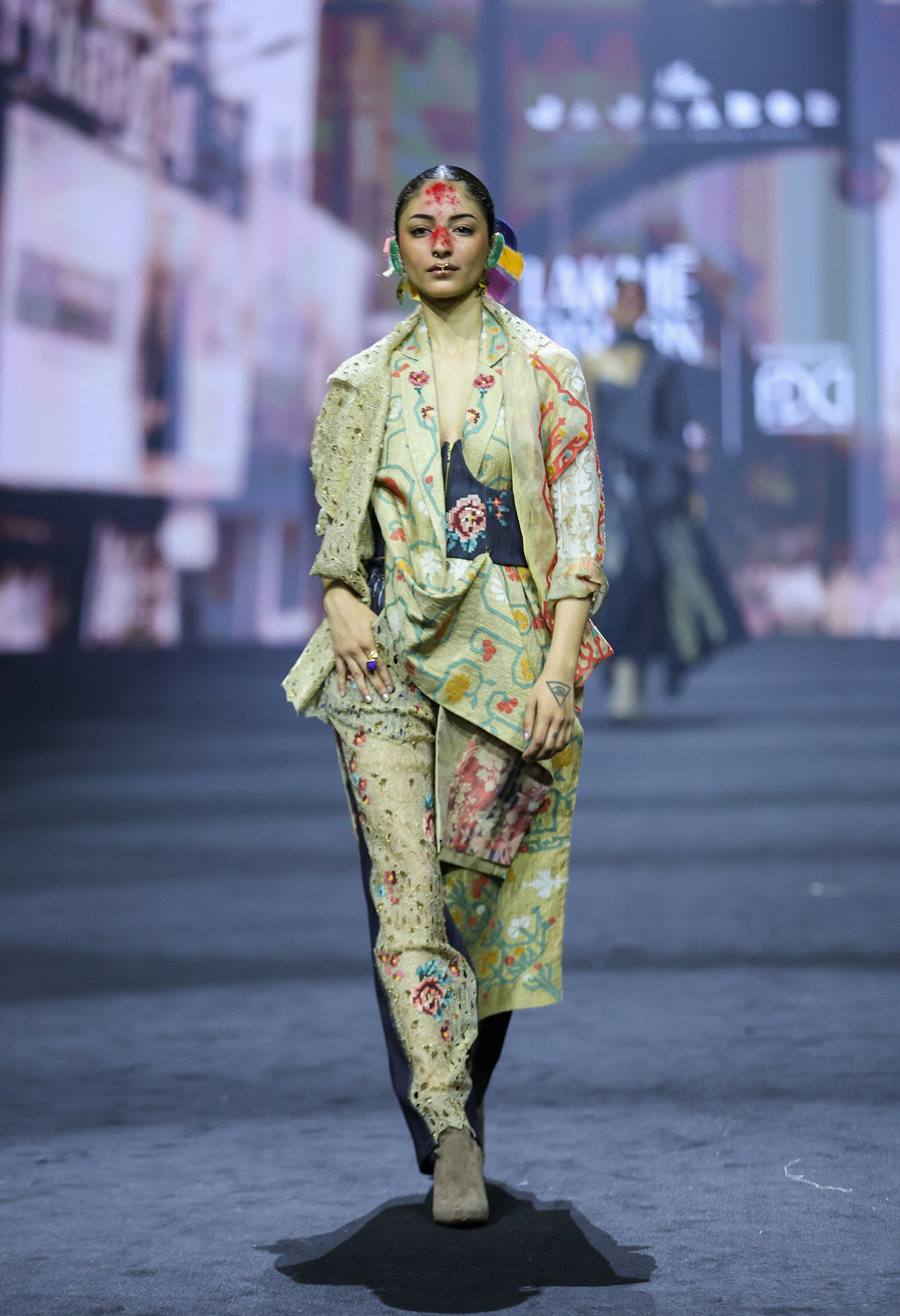 LONG EMB GOLD JACKET COMBINED WITH EMB GOLD SHORT TRENCH + EMB CORSET BELT + EMB GOLD/DENIM BARREL FIT PANTS