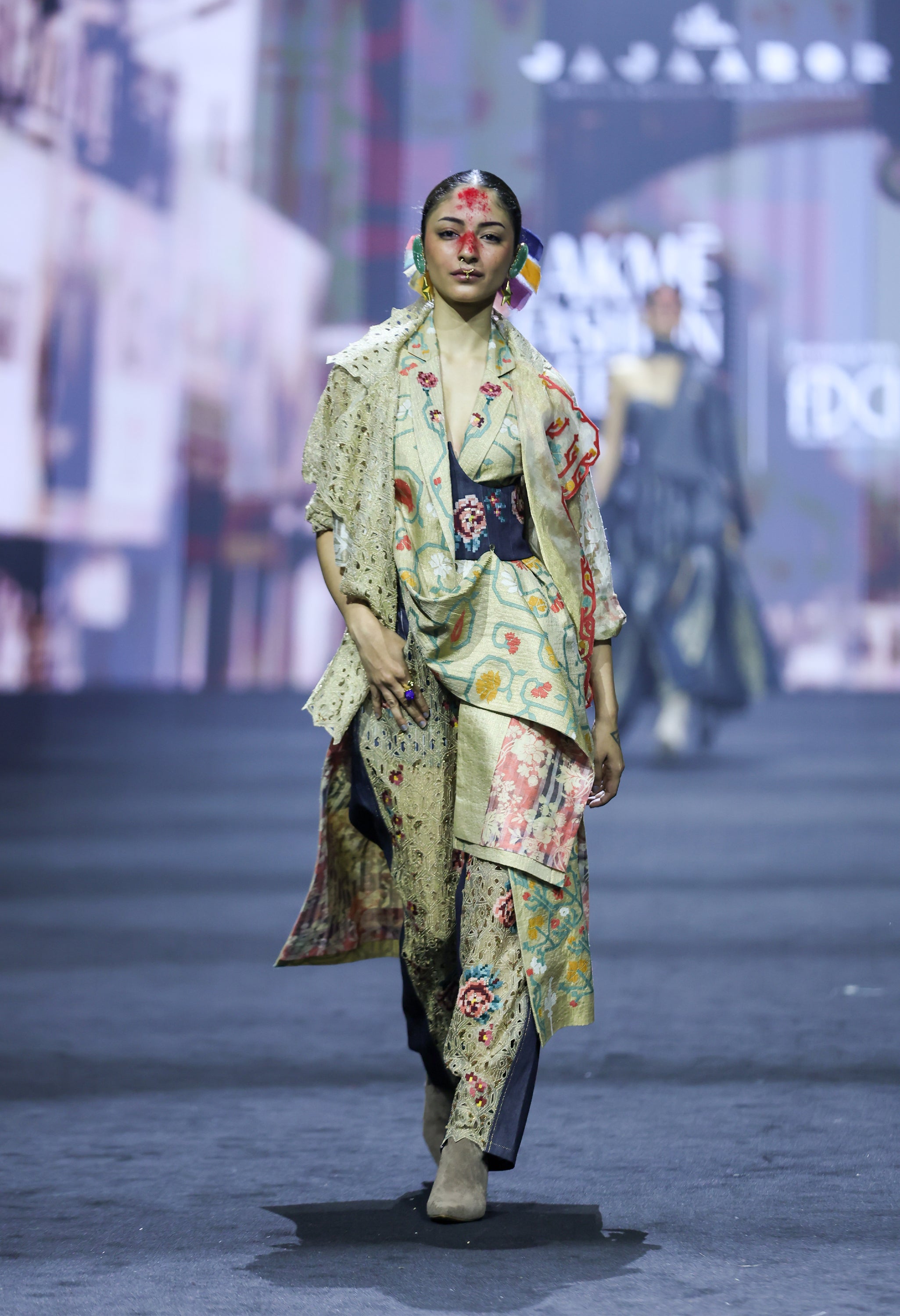 LONG EMB GOLD JACKET COMBINED WITH EMB GOLD SHORT TRENCH + EMB CORSET BELT + EMB GOLD/DENIM BARREL FIT PANTS