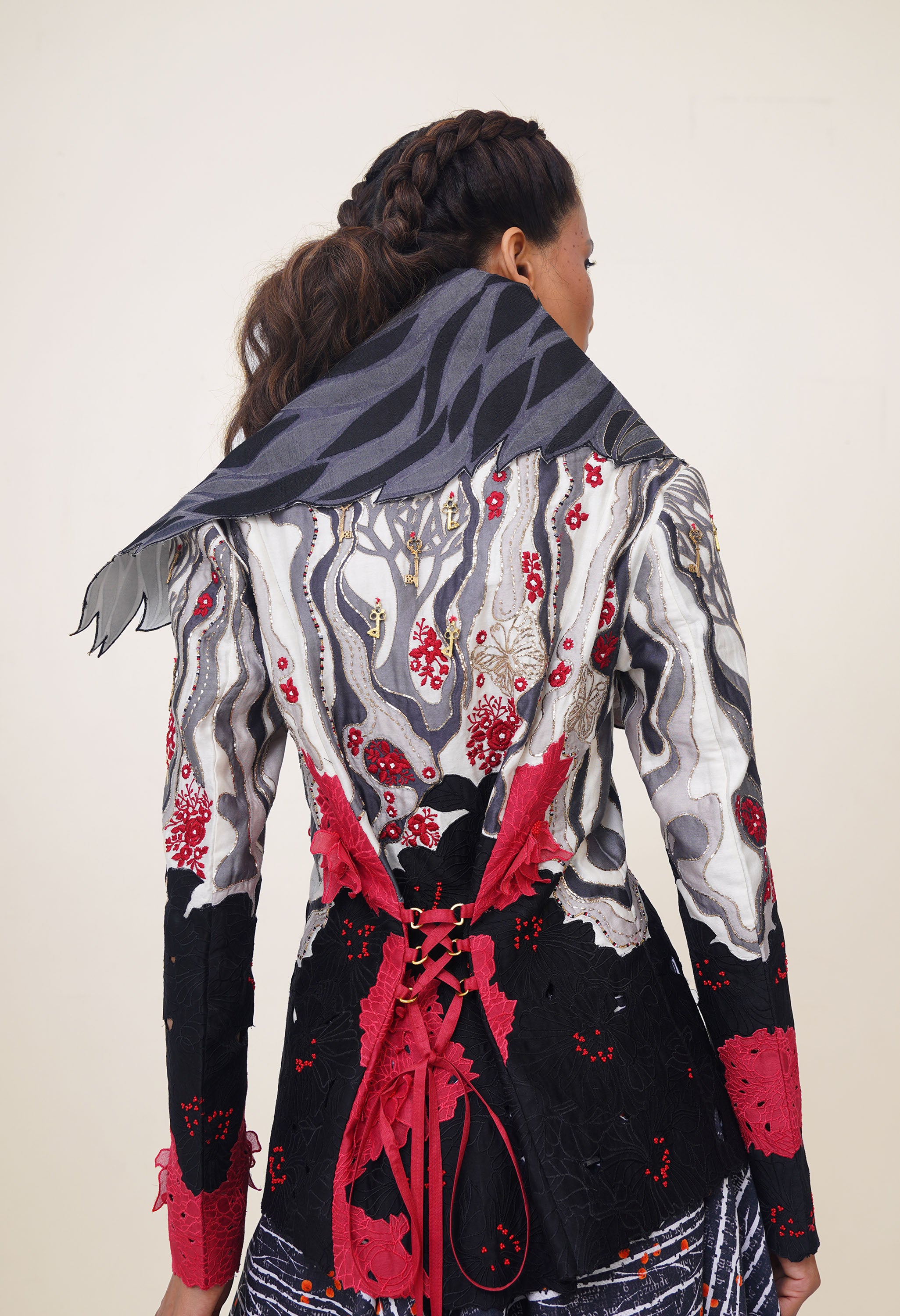 DRAPED COLLAR JACKET WITH EMBROIDERED WOLF COLLAR WITH PRINTED DRAPED SKIRT
