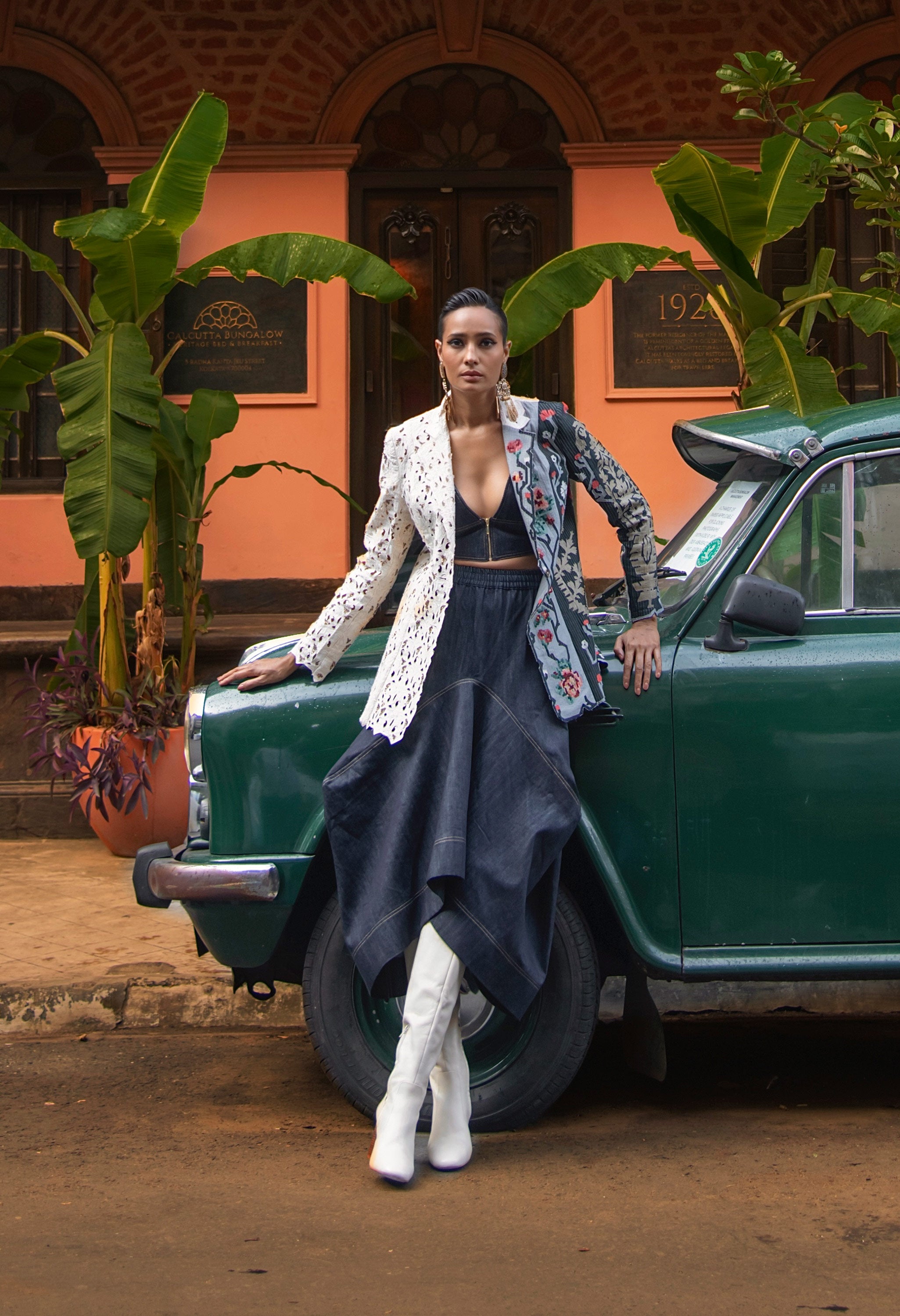 TRICOLORED KNOTCH COLLAR JACKET WITH DENIM BARREL SKIRT