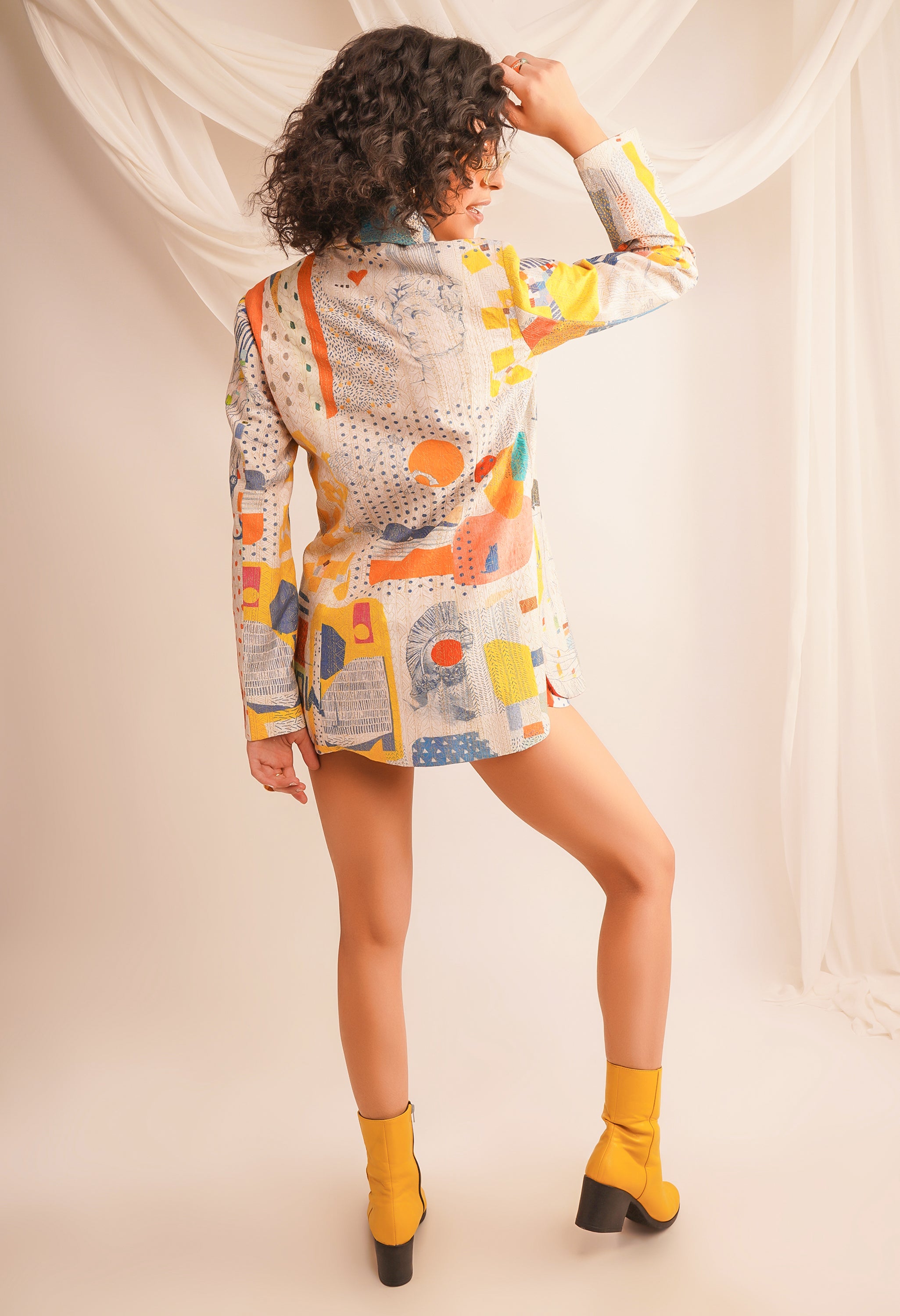 GOLD ZARI QUILTED JACKET WITH PRINTED SHORTS