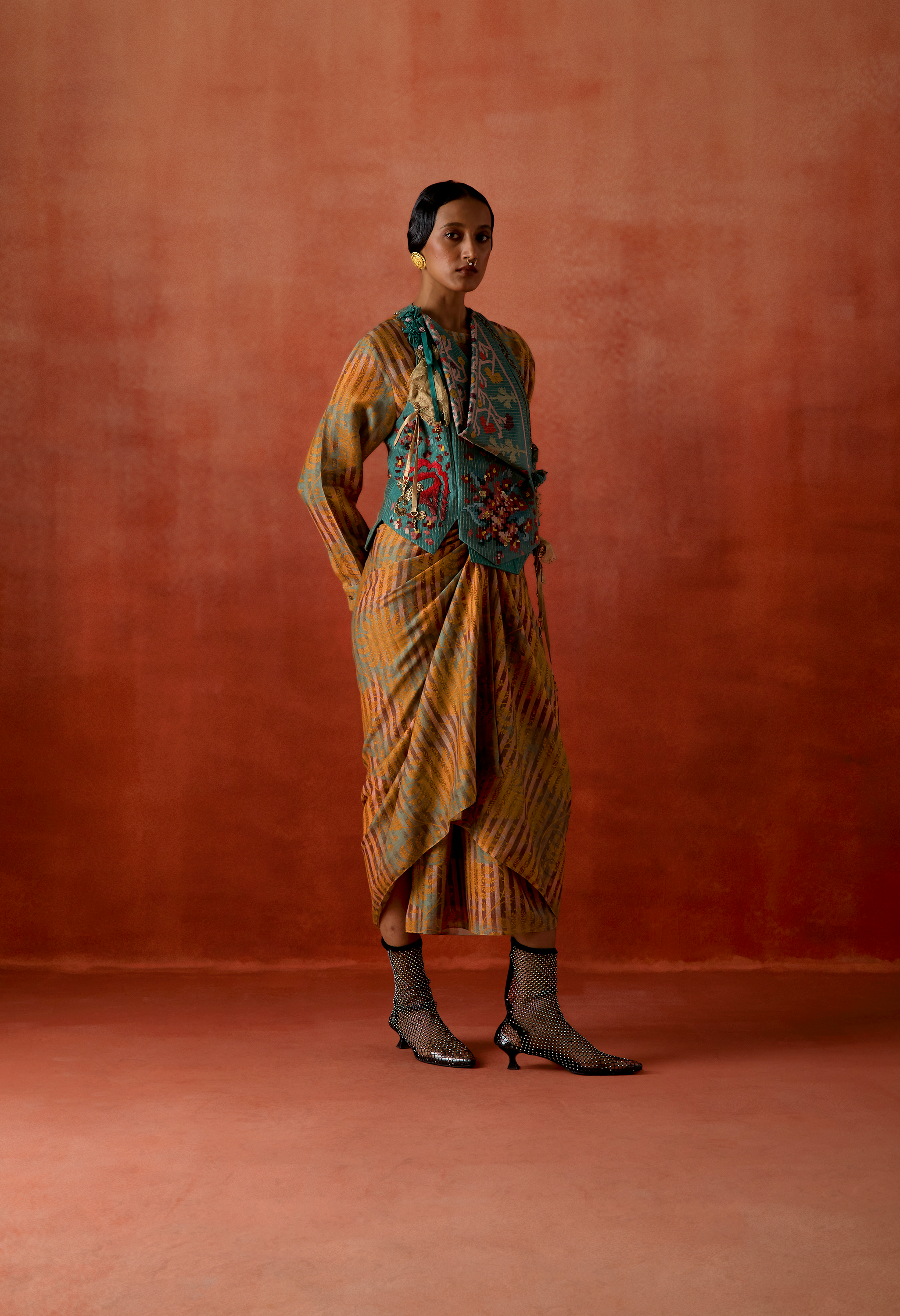 EMB ENGINEERED COWL RACER BACK JACKET + PRINTED PULL UP DRESS	JACKET + DRESS