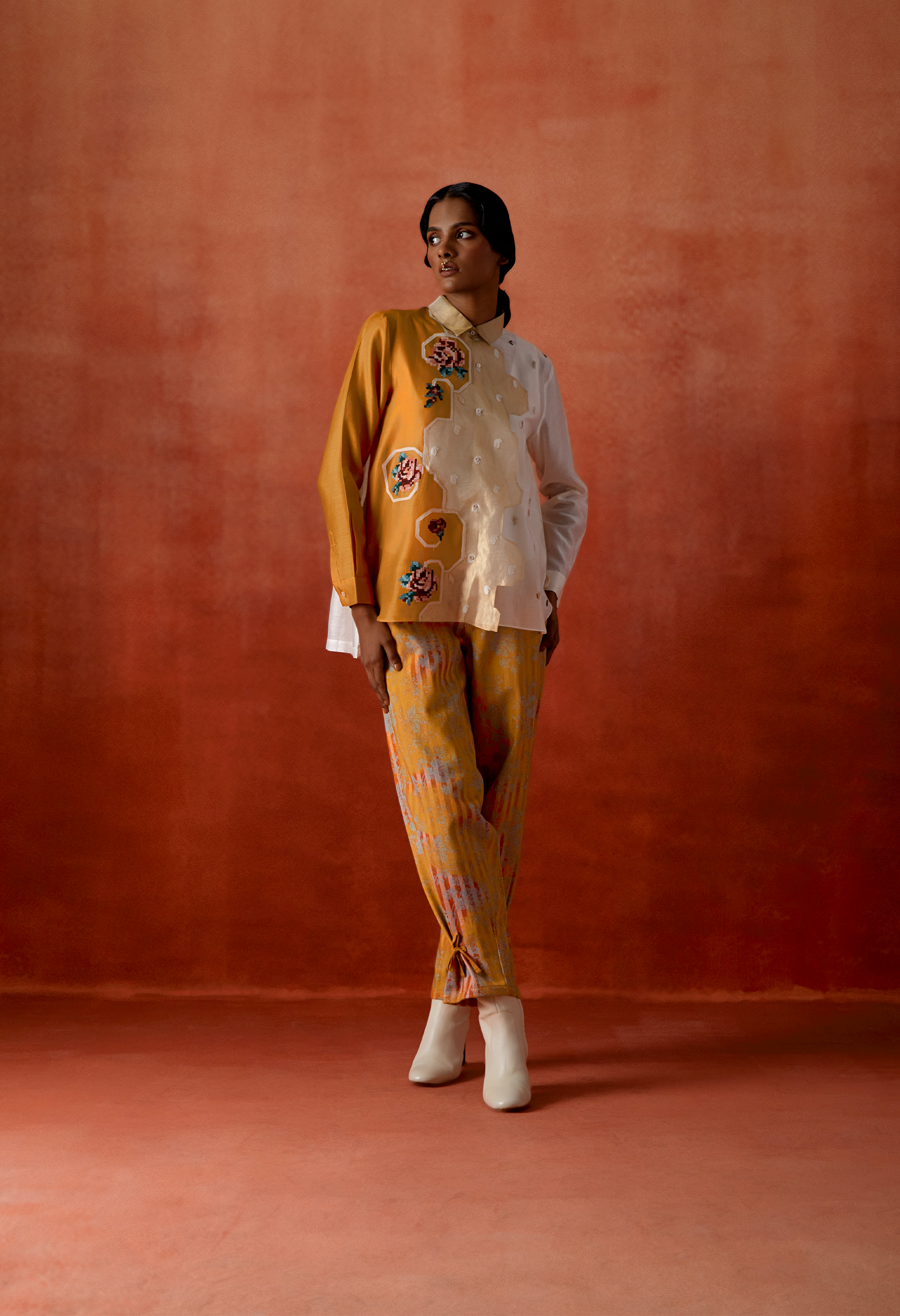 EMB TRI COLOR SHIRT WITH PRINTED DENIM PANTS