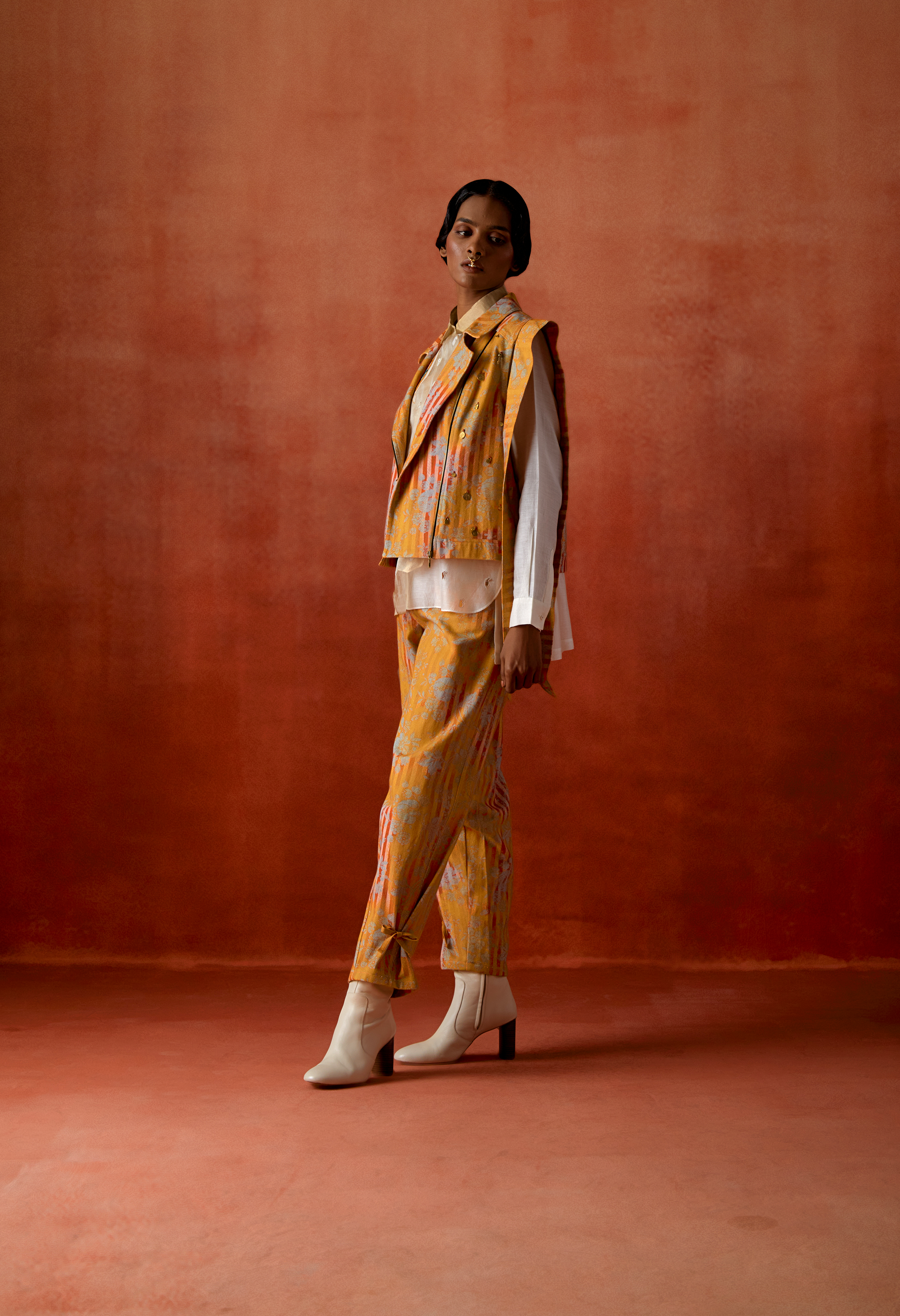 EMB TRI COLOR SHIRT WITH PRINTED DENIM PANTS AND BIKER JACKET