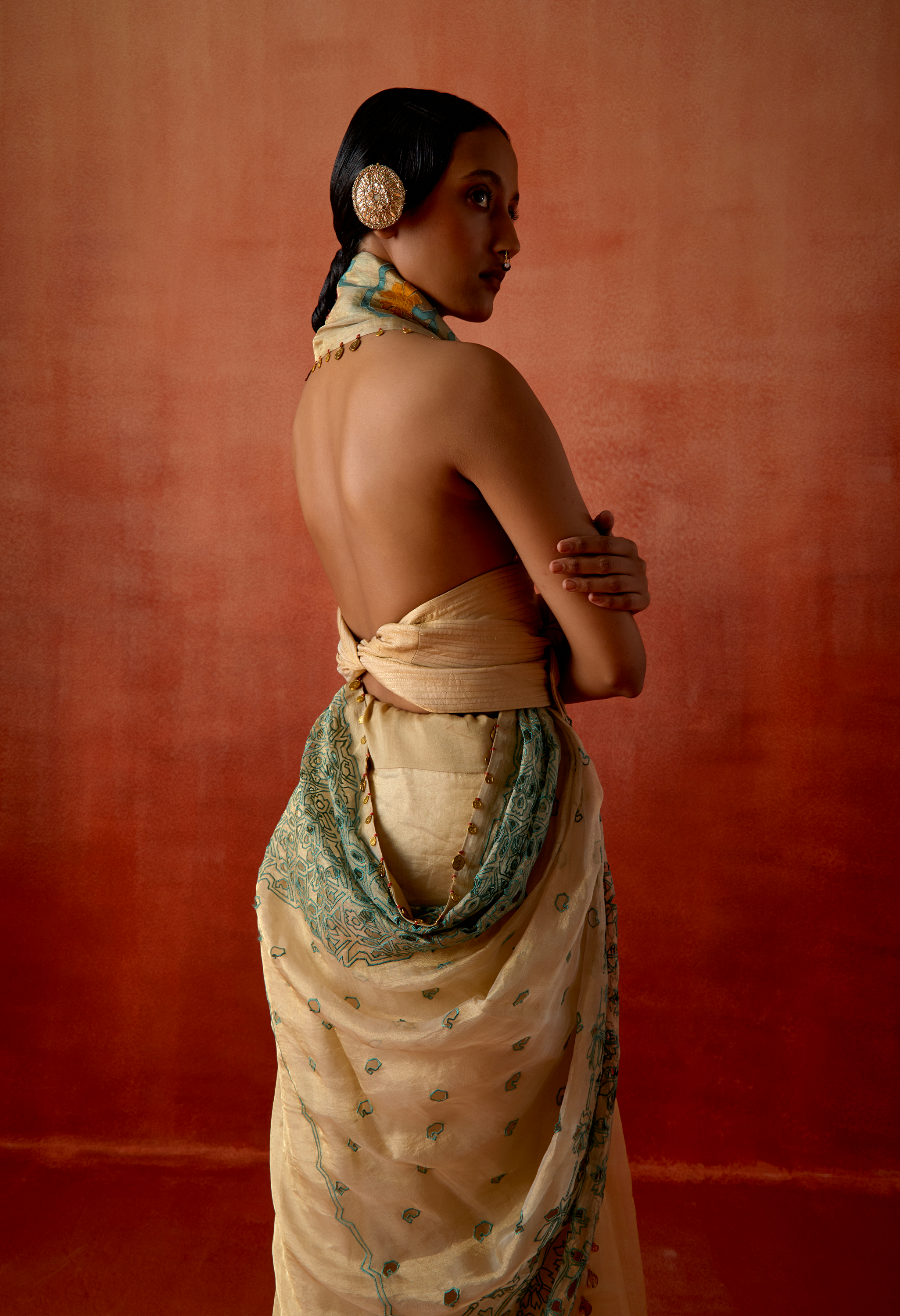 EMBROIDERED GOLD TISSUE SARI WITH GOLD OB BELT