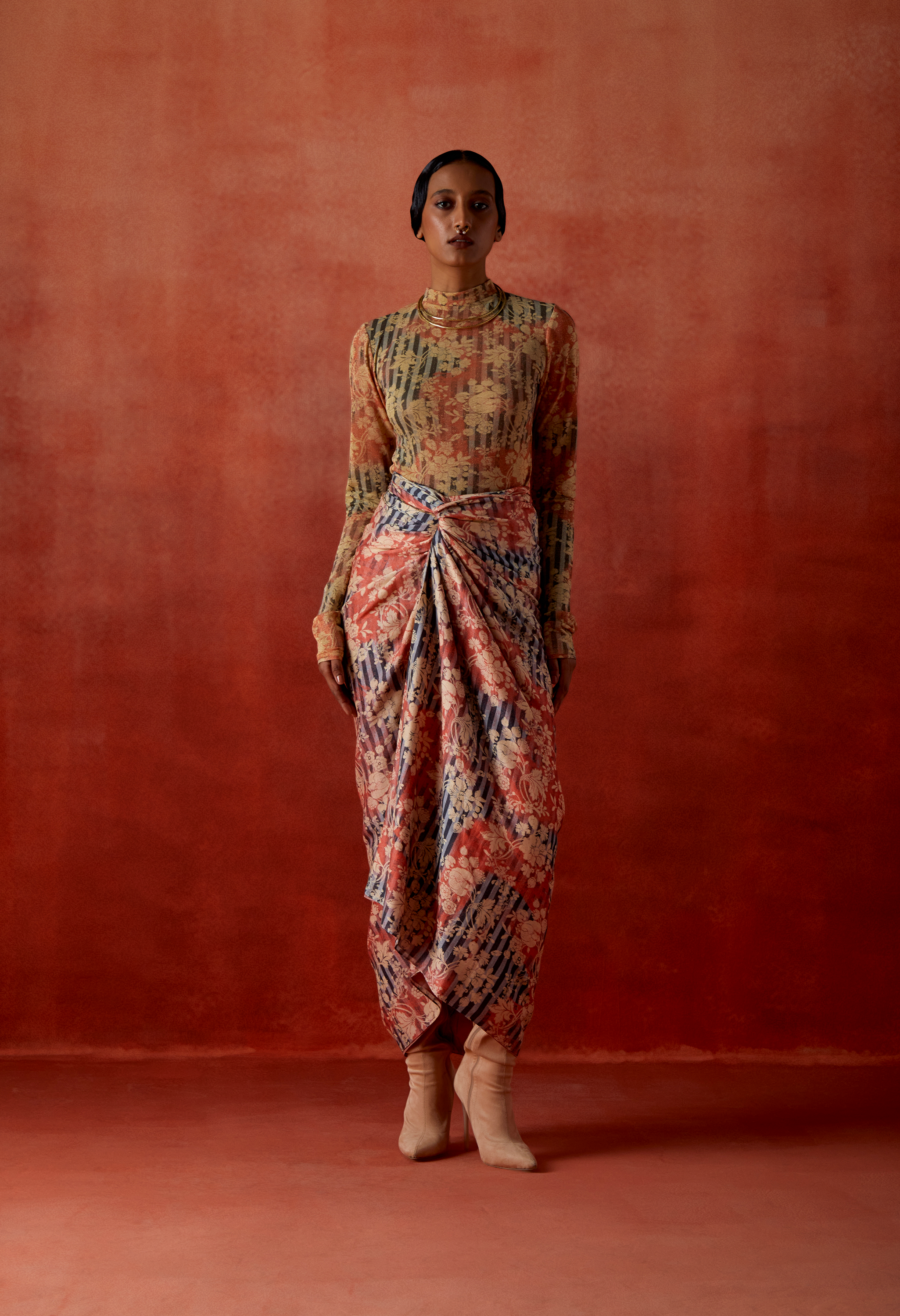 3D POMEGRANATE EMB QUILTED JACKET WITH PULL UP KNOTTED SKIRT