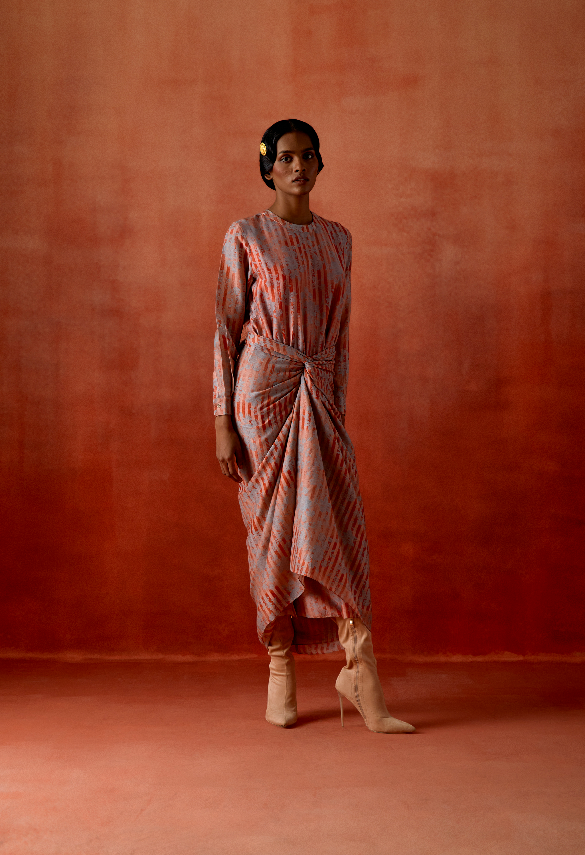 PULL UP KNOTED DRESS