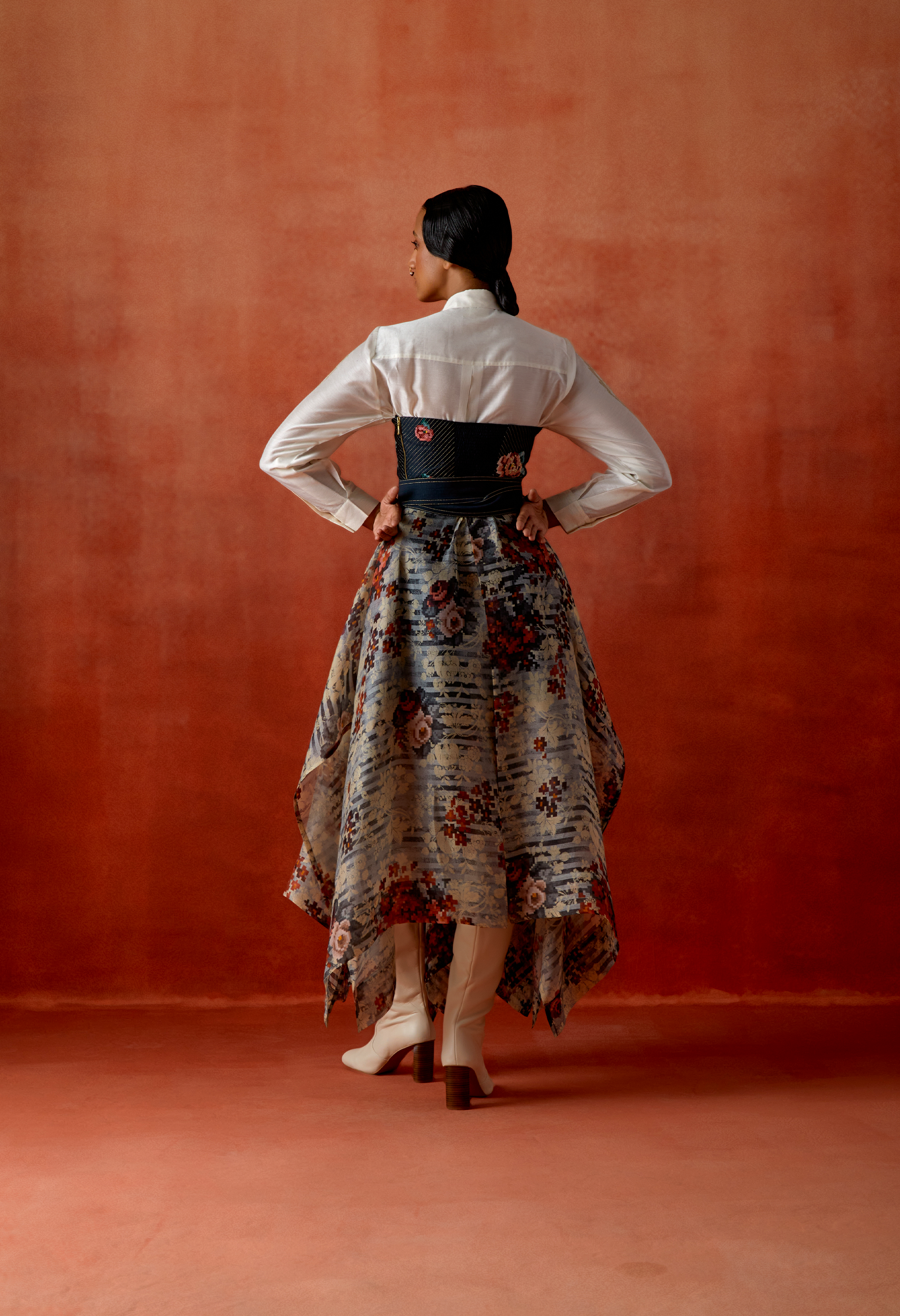 EMB CORSET DRESS WITH SHIRT