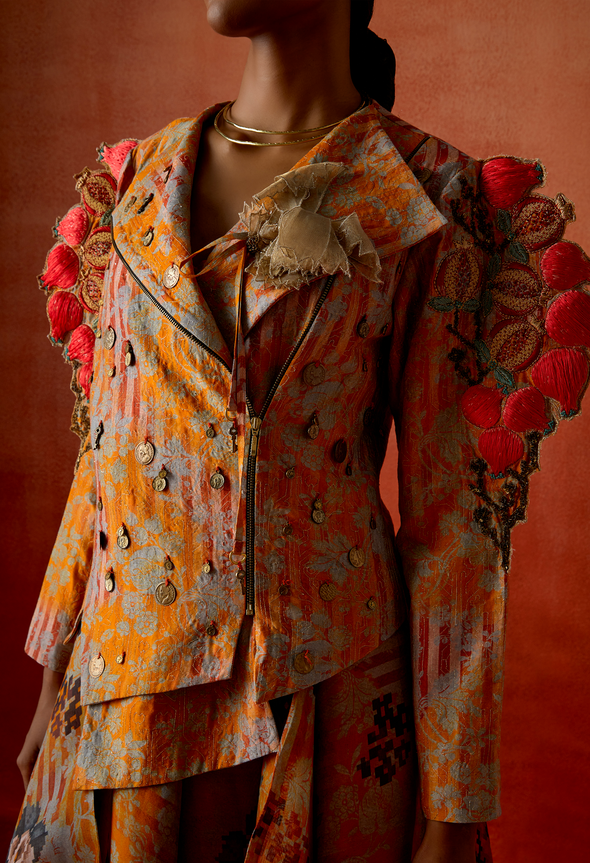 3D POMEGRANTE EMB QUILTED JACKET