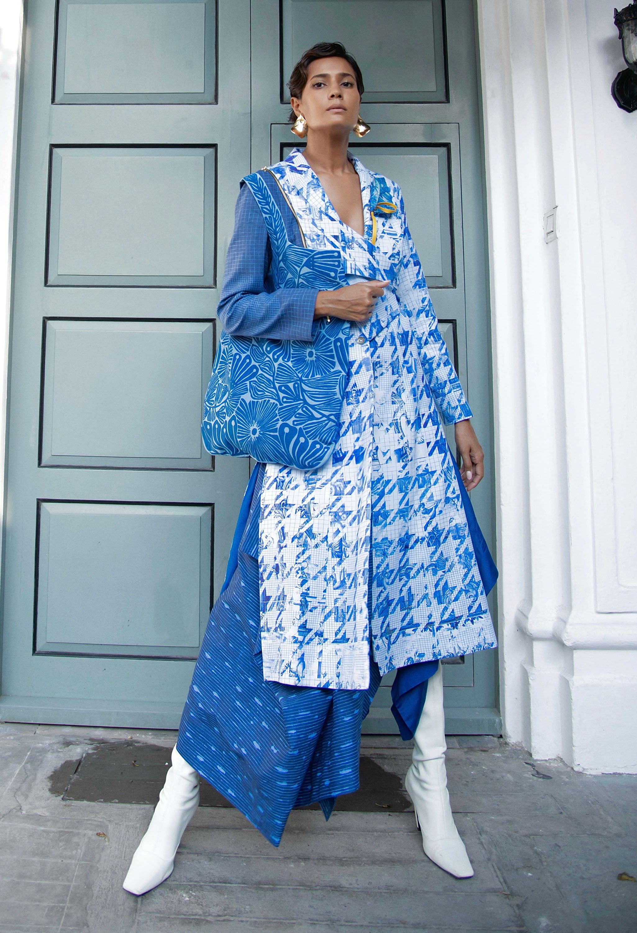 PRINTED LONG JACKET WITH ATTACHED TOTE + SKIRT