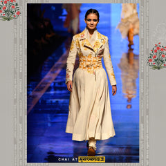 RUNWAY LOOK 1