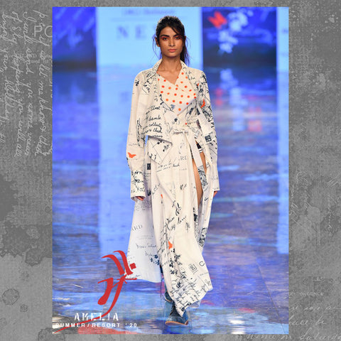 RUNWAY LOOK 2